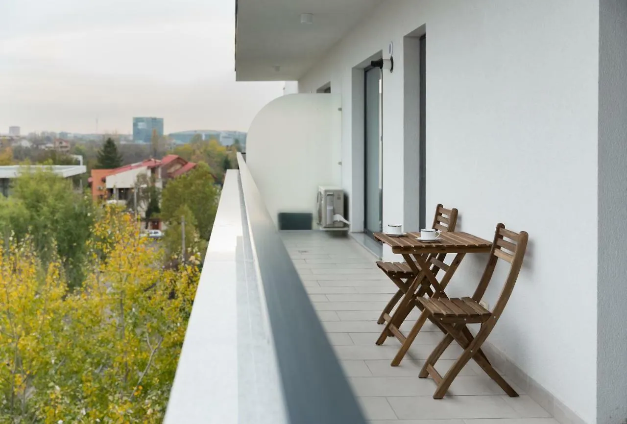 The Shades Of Grey-Tranquil 4Th-Floor Apartment Baneasa Area Bucharest Romania