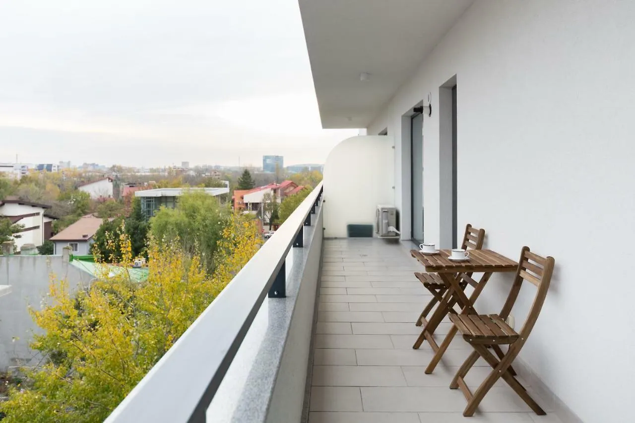 The Shades Of Grey-Tranquil 4Th-Floor Apartment Baneasa Area Bucharest Romania