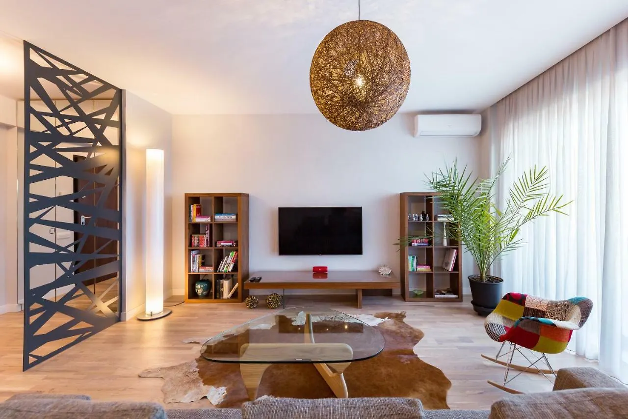 The Shades Of Grey-Tranquil 4Th-Floor Apartment Baneasa Area Bucharest