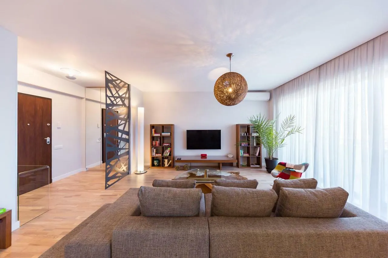 The Shades Of Grey-Tranquil 4Th-Floor Apartment Baneasa Area Bucharest