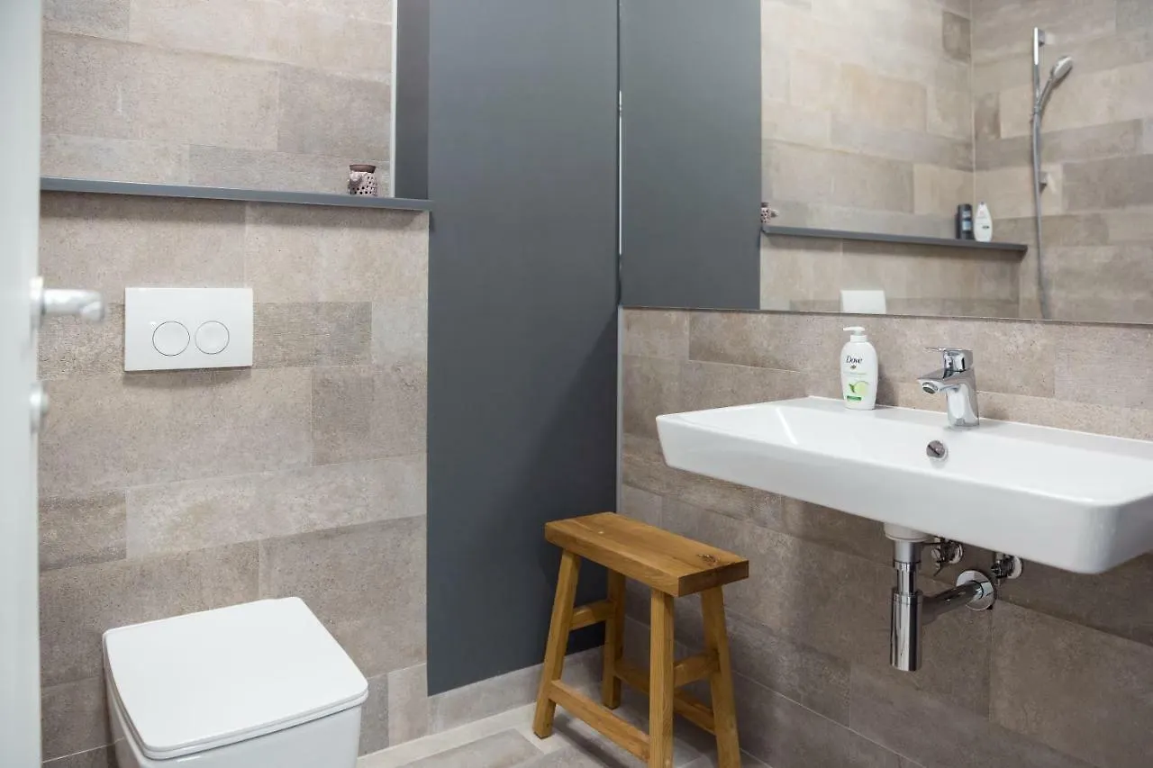 The Shades Of Grey-Tranquil 4Th-Floor Apartment Baneasa Area Bucharest