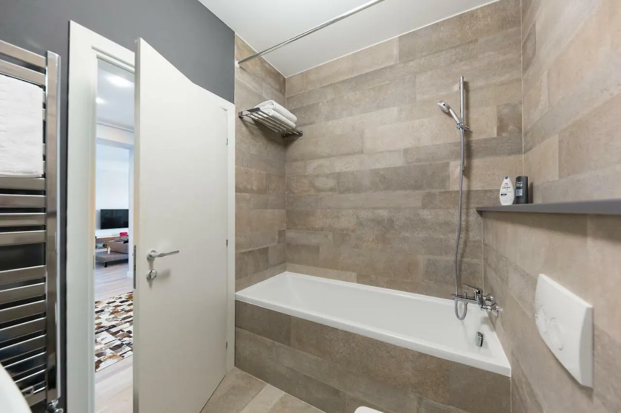 The Shades Of Grey-Tranquil 4Th-Floor Apartment Baneasa Area Bukareszt Rumunia