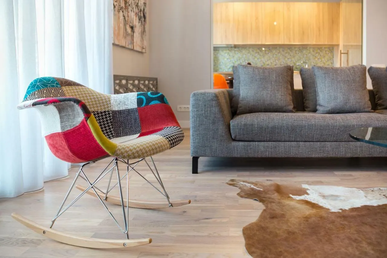 The Shades Of Grey-Tranquil 4Th-Floor Apartment Baneasa Area Bukareszt
